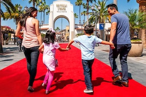 Universal Studios Hollywood & Disneyland Resort Vacation Package